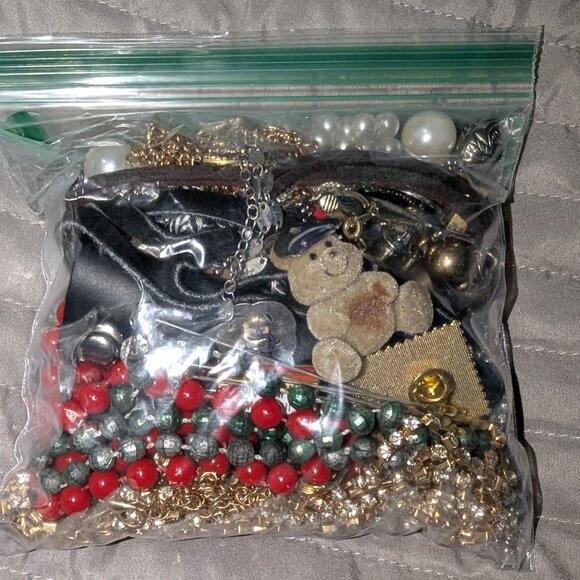Bag of "Junk" for Arts, Crafts, Jewelry Making, etc. 4326 - Picture 1 of 5